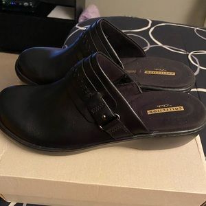 Women’s Clark Clogs